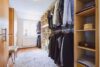 Ankleidezimmer - Familienparadies – Doppelhaushälfte auf Traumgrundstück in München-Aubing