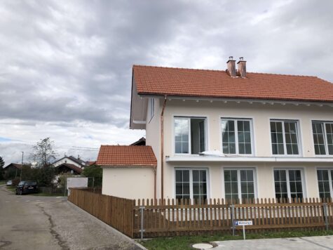 *Provisionsfrei* Moderne Süd-West Neubaudoppelhaushälfte in Peiting-Süd mit Einzelgarage, 86971 Peiting, Doppelhaushälfte