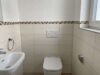 Gäste-WC - Erstbezug: moderne Süd-Doppelhaushälfte mit Einzelgarage in Peiting