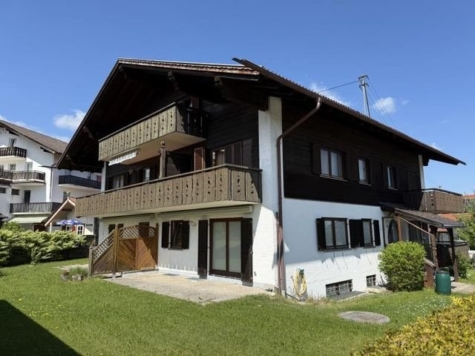 Sonnige Erdgeschosswohnung mit Terrasse und Garten in Bad Kohlgrub, 82433 Bad Kohlgrub, Terrassenwohnung