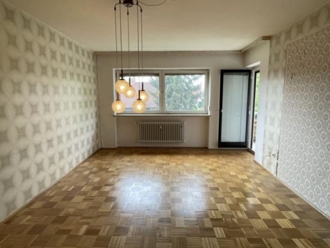 Schön geschnittene 3-Zimmer-Wohnung mit Balkon und Garagenstellplatz in Weilheim, 82362 Weilheim in Oberbayern, Etagenwohnung