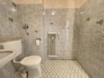Badezimmer - Schön geschnittene 3-Zimmer-Wohnung mit Balkon und Garagenstellplatz in Weilheim