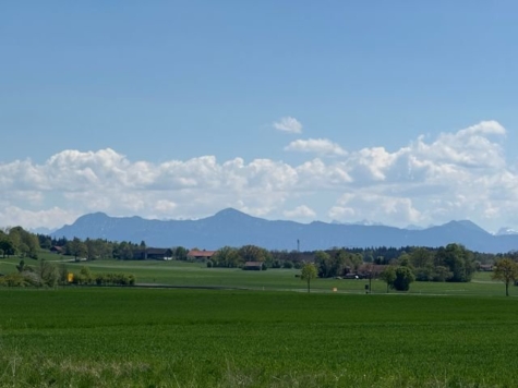 ansprechendes Baugrundstück in Bestlage mit Traumbergblick im Süden von Weilheim, 82362 Weilheim in Oberbayern, Grundstück