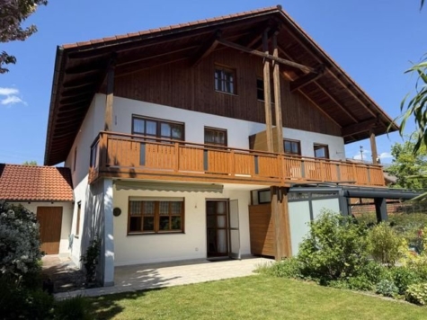 ruhige Doppelhaushälfte für Familien mit Garten und Garage in Peißenberg, 82380 Peißenberg, Doppelhaushälfte