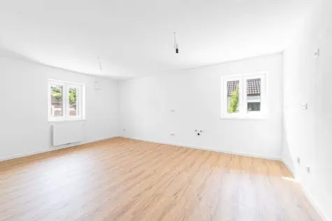 TOP! 2 Zimmer Wohnung im 1.Obergeschoss eines kernsanierten Wohn- und Geschäftshaus in Peißenberg, 82380 Peißenberg, Wohnung