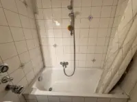 Badezimmer mit Wanne