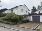 Nord-Westansicht - Einfamilienhausvilla mit Einzelgarage und bezaubernder Gartenanlage