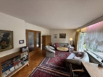 Wohnzimmer - Einfamilienhausvilla mit Einzelgarage und bezaubernder Gartenanlage