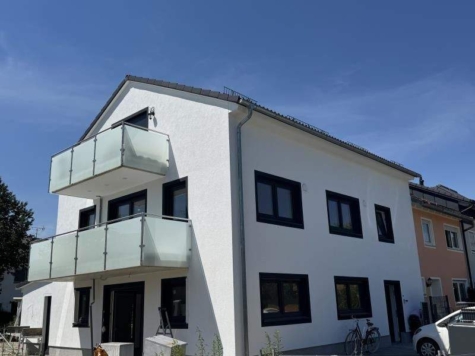 Neubau-Erdgeschosswohnung mit Garten und Garage in familiärer Lage von Weilheim-Süd, 82362 Weilheim, Terrassenwohnung