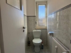 Gäste-WC - große, renovierte 5-Zimmer-Wohnung mit Garage und Stellplatz in zentraler Lage von Weilheim zu vermieten